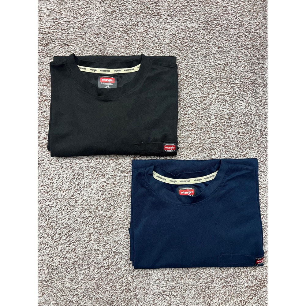 2 Wrangler Workwear Shirts Mens L 42-44 Black Navy Pocket Tee Lot 65042